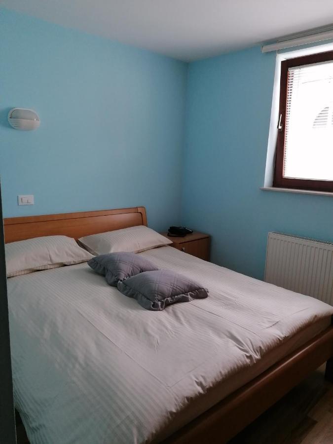 Apartment Modrina Kobarid Bagian luar foto